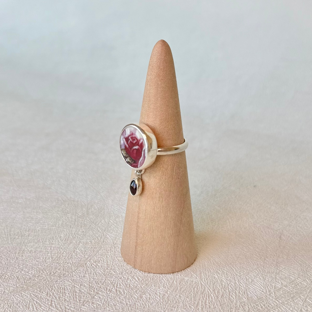 Rosette Ring - Size 7