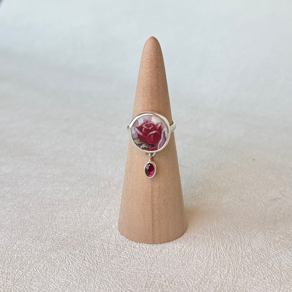 Rosette Ring - Size 7