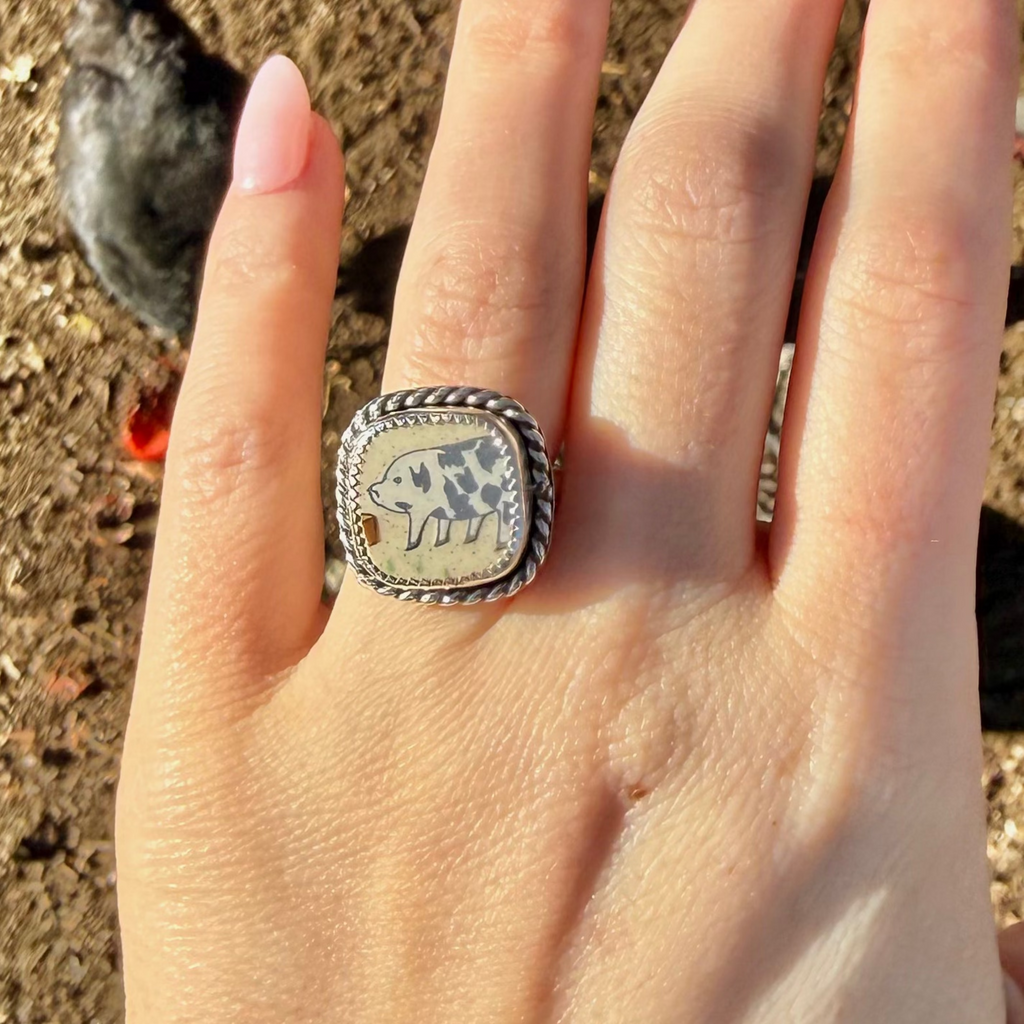 Gary Pig Ring - Size 6