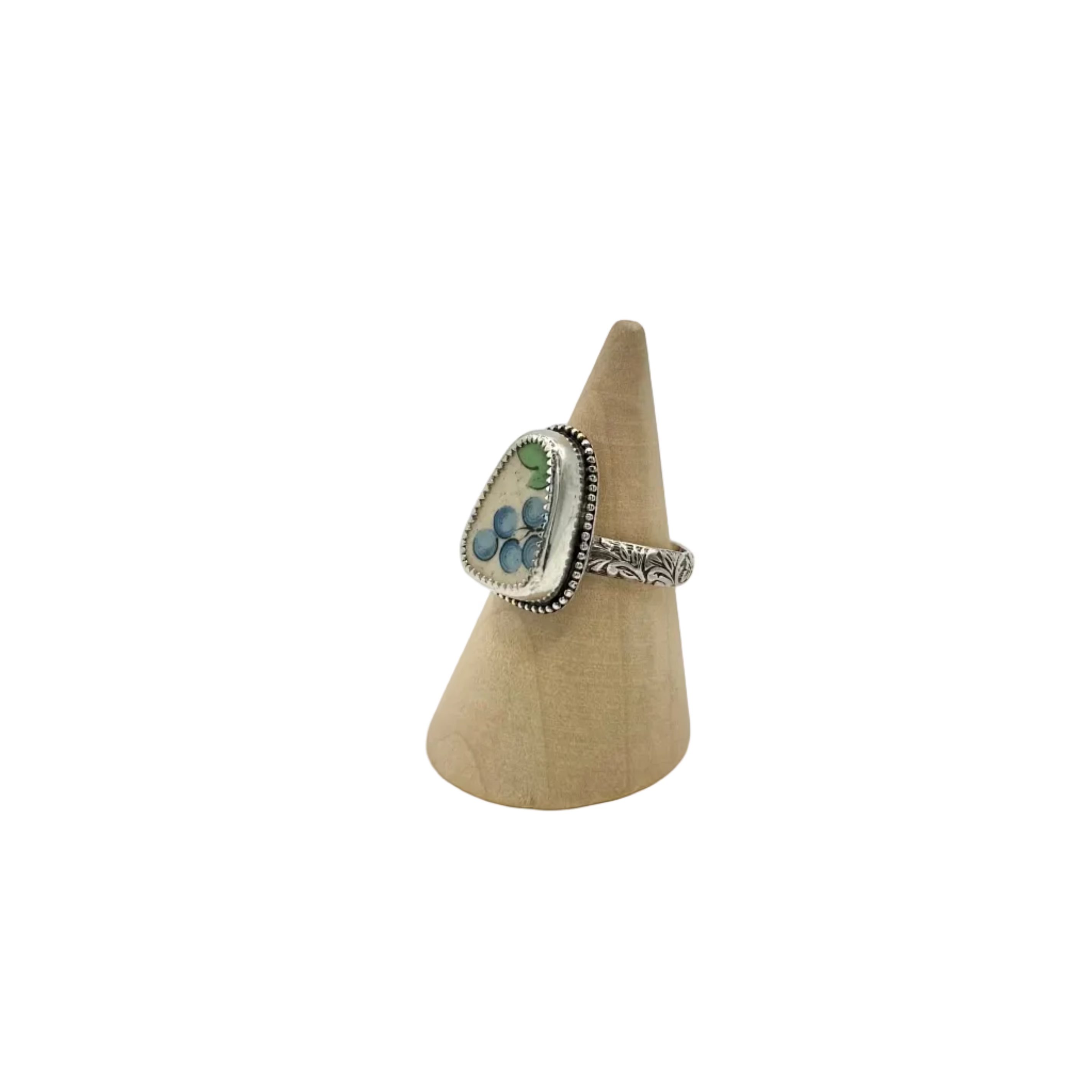 On the Vine Ring - Size 9.5