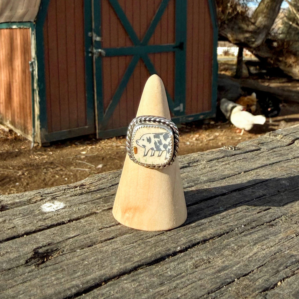 Gary Pig Ring - Size 6