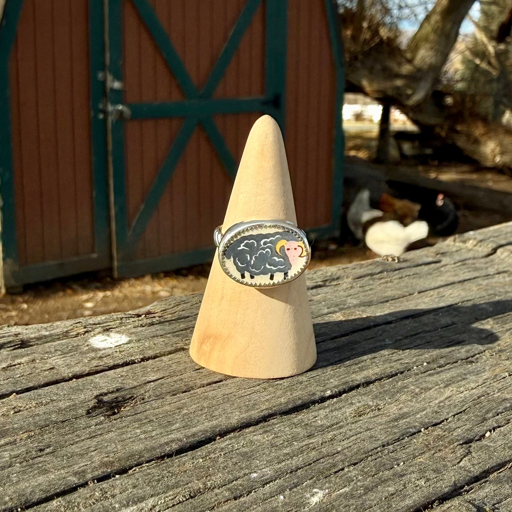 Fred the Sheep Ring - Size 8.5