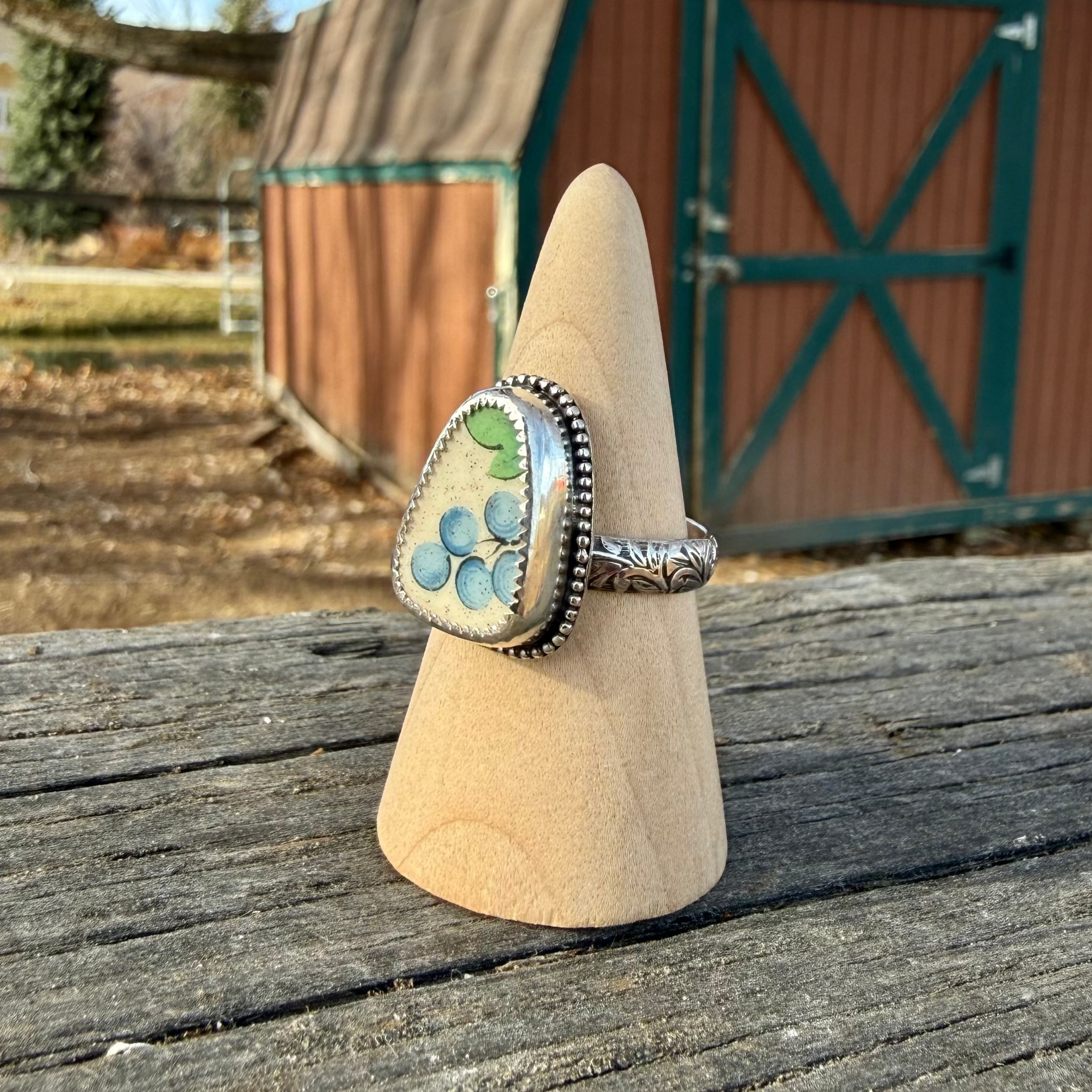 On the Vine Ring - Size 9.5