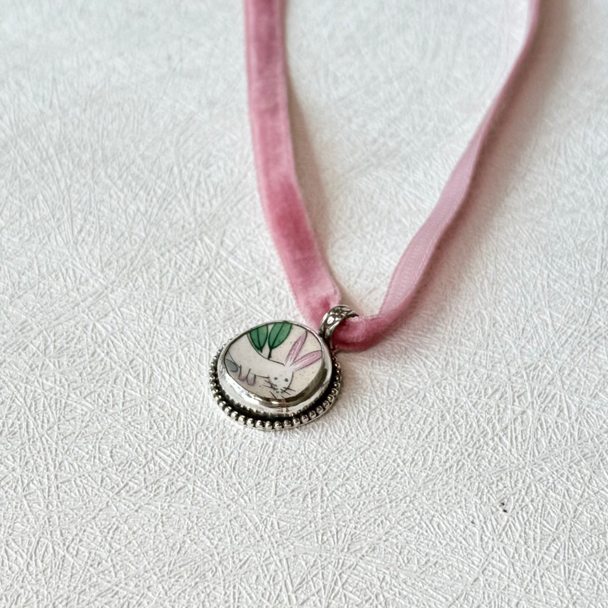 Hopper Rabbit 2.0 Pendant