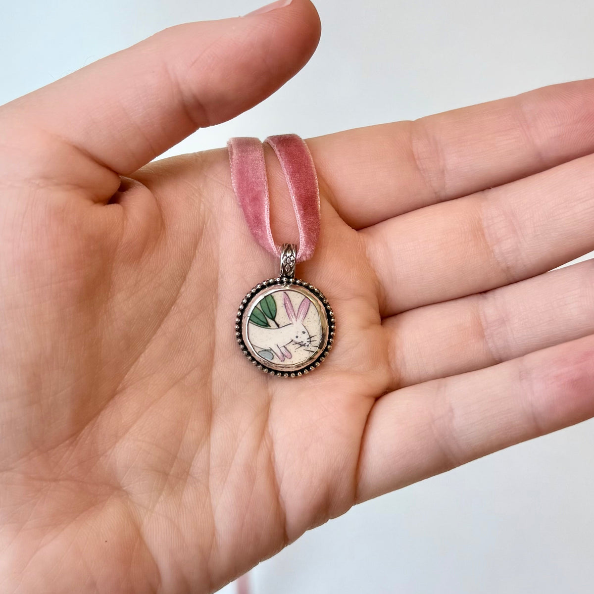 Hopper Rabbit 2.0 Pendant